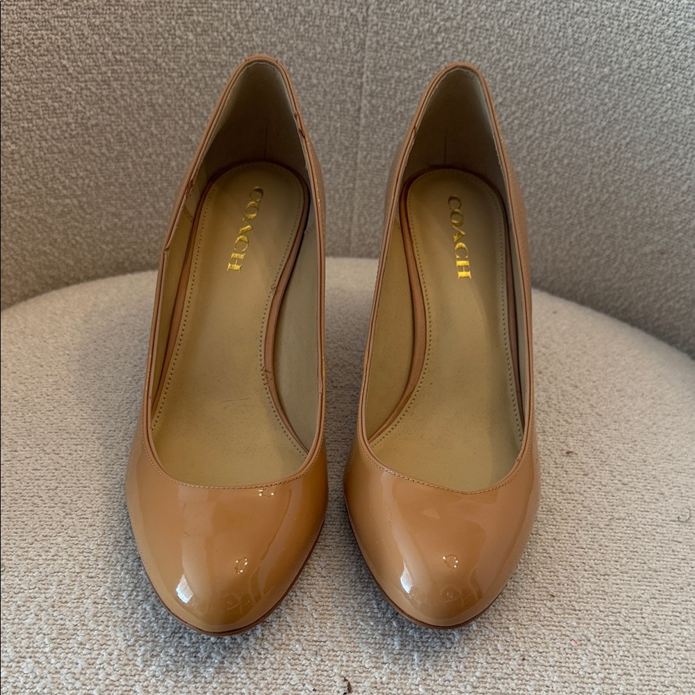 Coach Women's Patent Leather Tan Pumps
